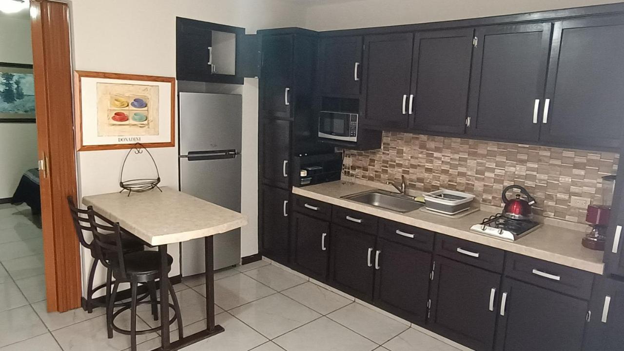 Suites Entrelagos Ciudad Obregón Esterno foto